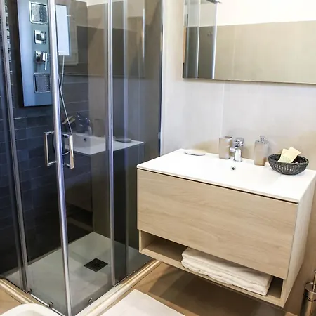 Suites&rooms Piazza Dei Martiri Катанія
