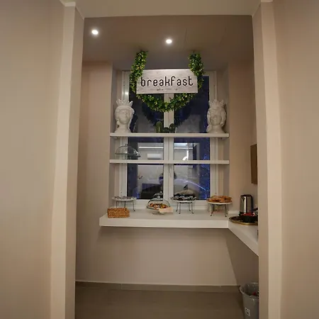 Suites&rooms Piazza Dei Martiri Готель типу 